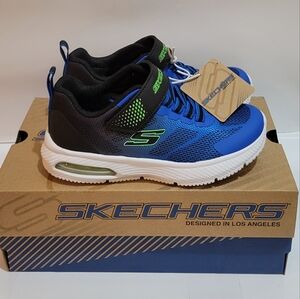 Skechers Boys Lightweight Breathable Dyna-Air Sneaker - Black/Blue